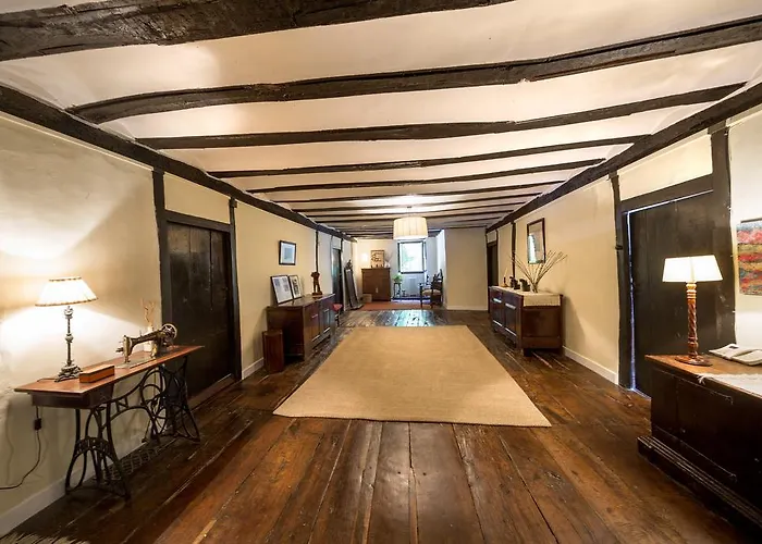 Goiko-benta Ostatua Pensión *